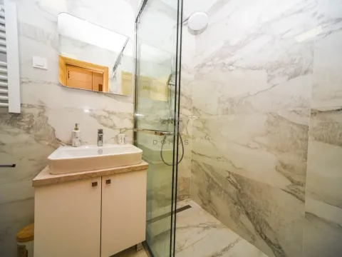 Rent, one bedroom apartment, 45m², Podgorica, Crna Gora - image 8