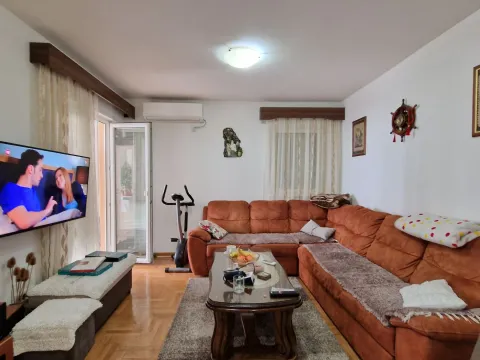 Prodaja, dvosoban stan, 76m², Budva, Crna Gora - image 8
