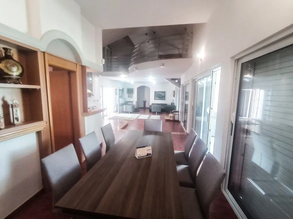 Rent, house, 400m², Donja Gorica, Podgorica