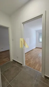 Rent, office space, 102m², Avijatičarsko naselje, Novi Sad Sve Podlokacije - image 8