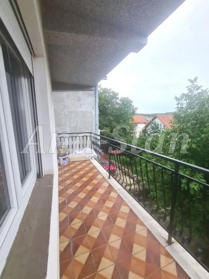 Prodaja, kuća, 332m², Kaludjerica, Grocka