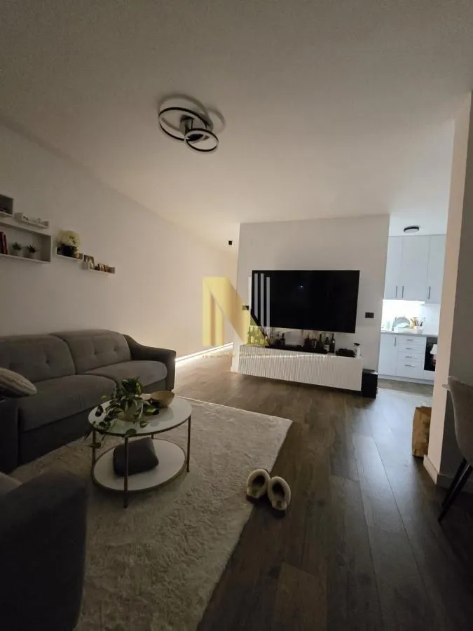 Prodaja, trosoban stan, 87m², Veternička rampa, Novi Sad Sve Podlokacije