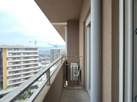 Sale, one bedroom apartment, 40m², Central Point, Podgorica - image 7