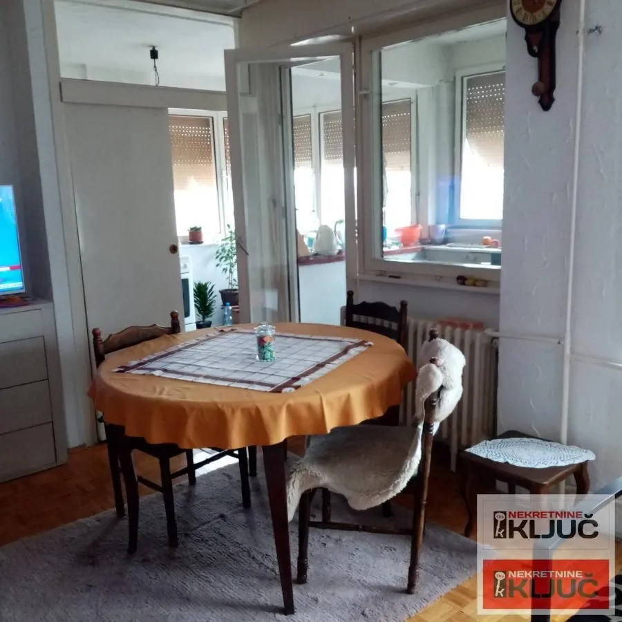 Prodaja, dvosoban stan, 65m², Bulevar Oslobodjenja, Novi Sad Sve Podlokacije