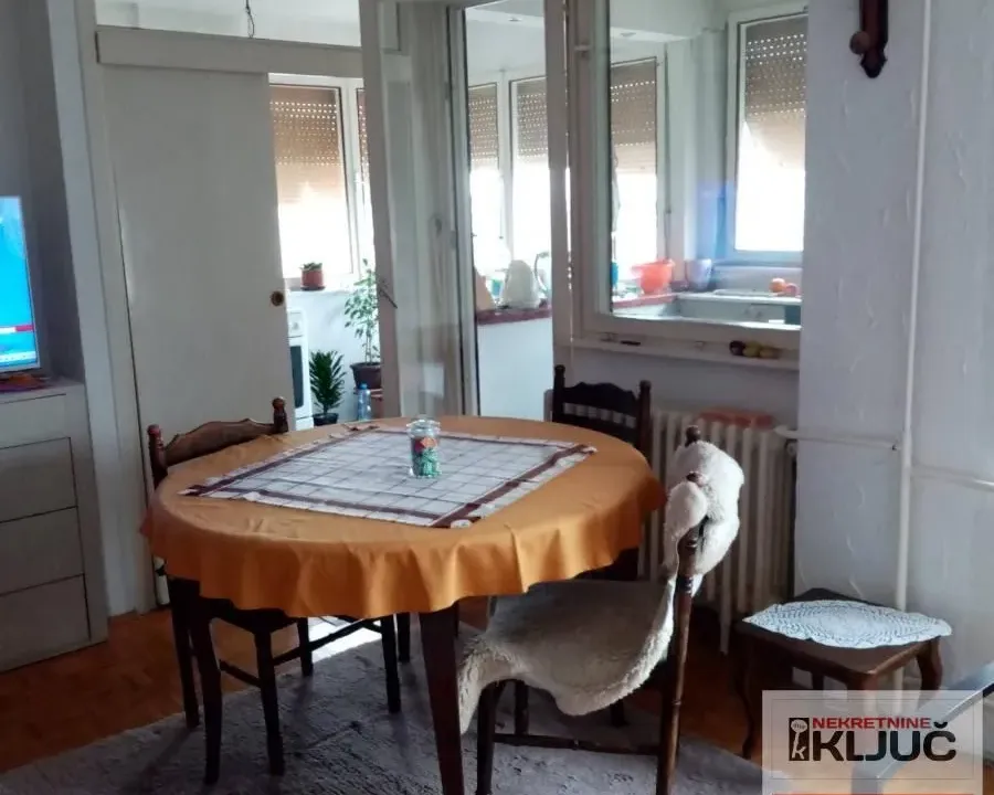 Prodaja, dvosoban stan, 65m², Bulevar Oslobodjenja, Novi Sad Sve Podlokacije