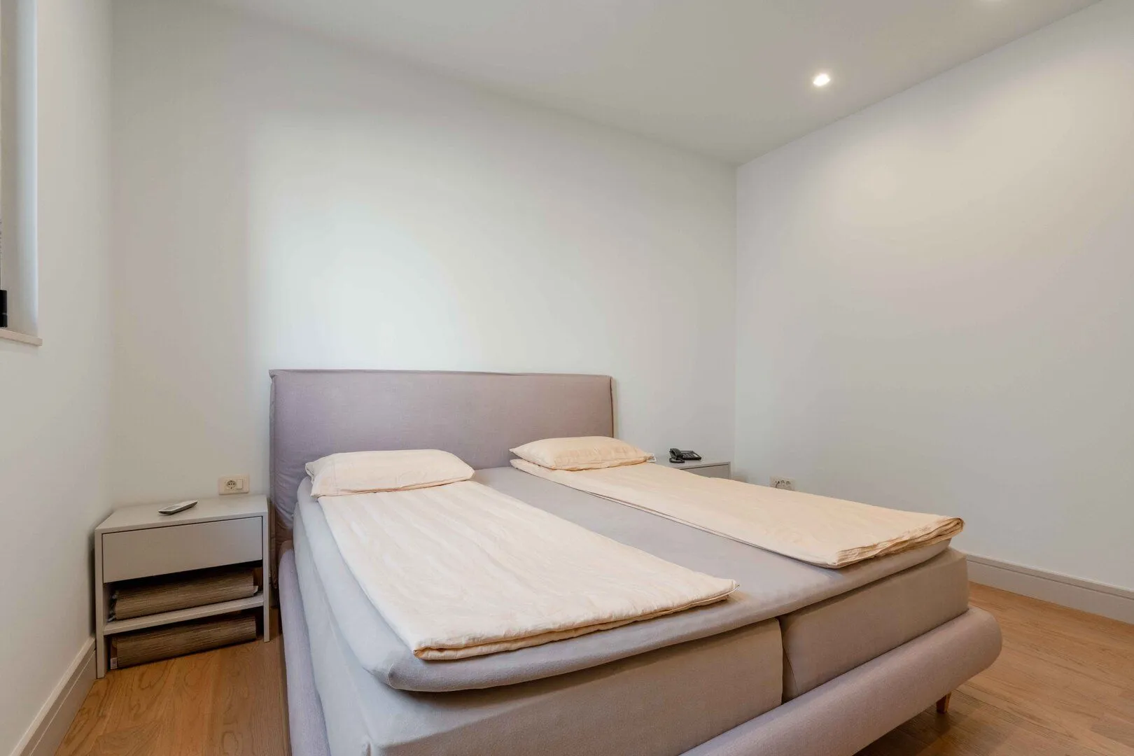 Prodaja, kuća, 204m², Podkošljun, Budva