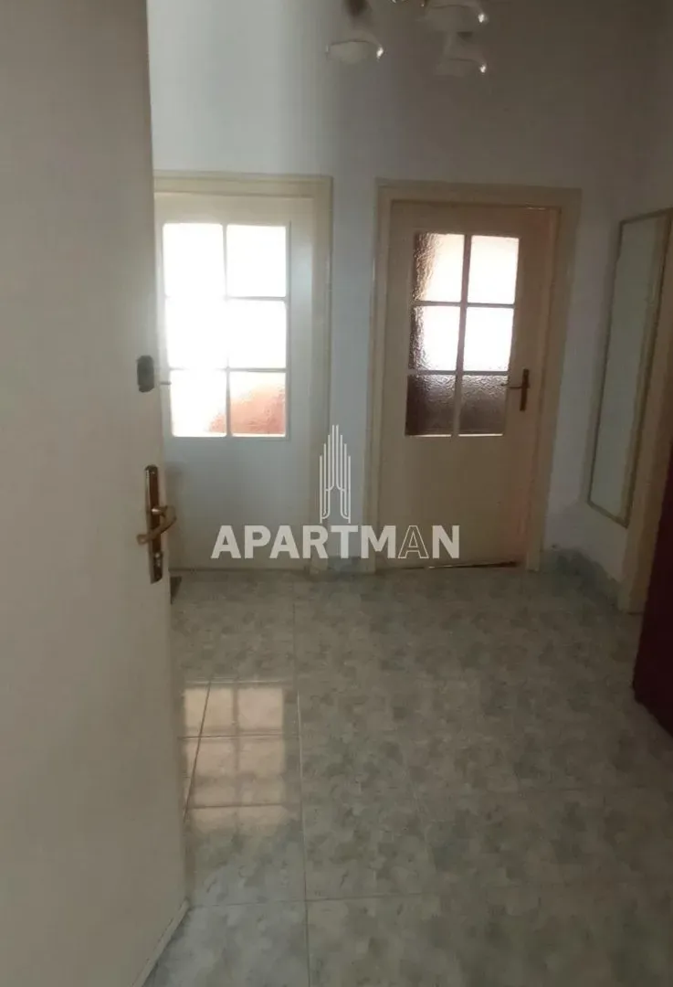 Rent, two bedroom apartment, 56m², Stari Grad, Beograd