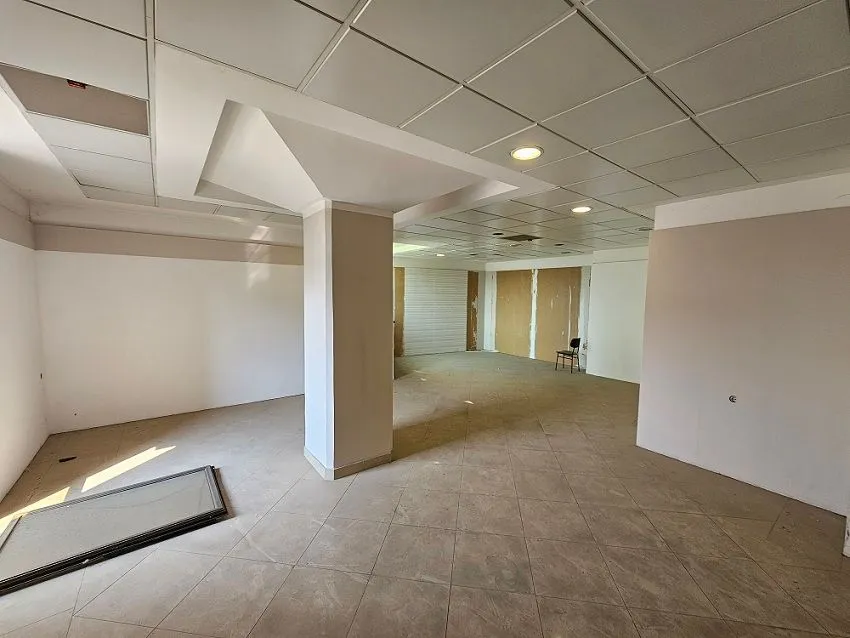 Rent, office space, 750m², Terazije, Užice