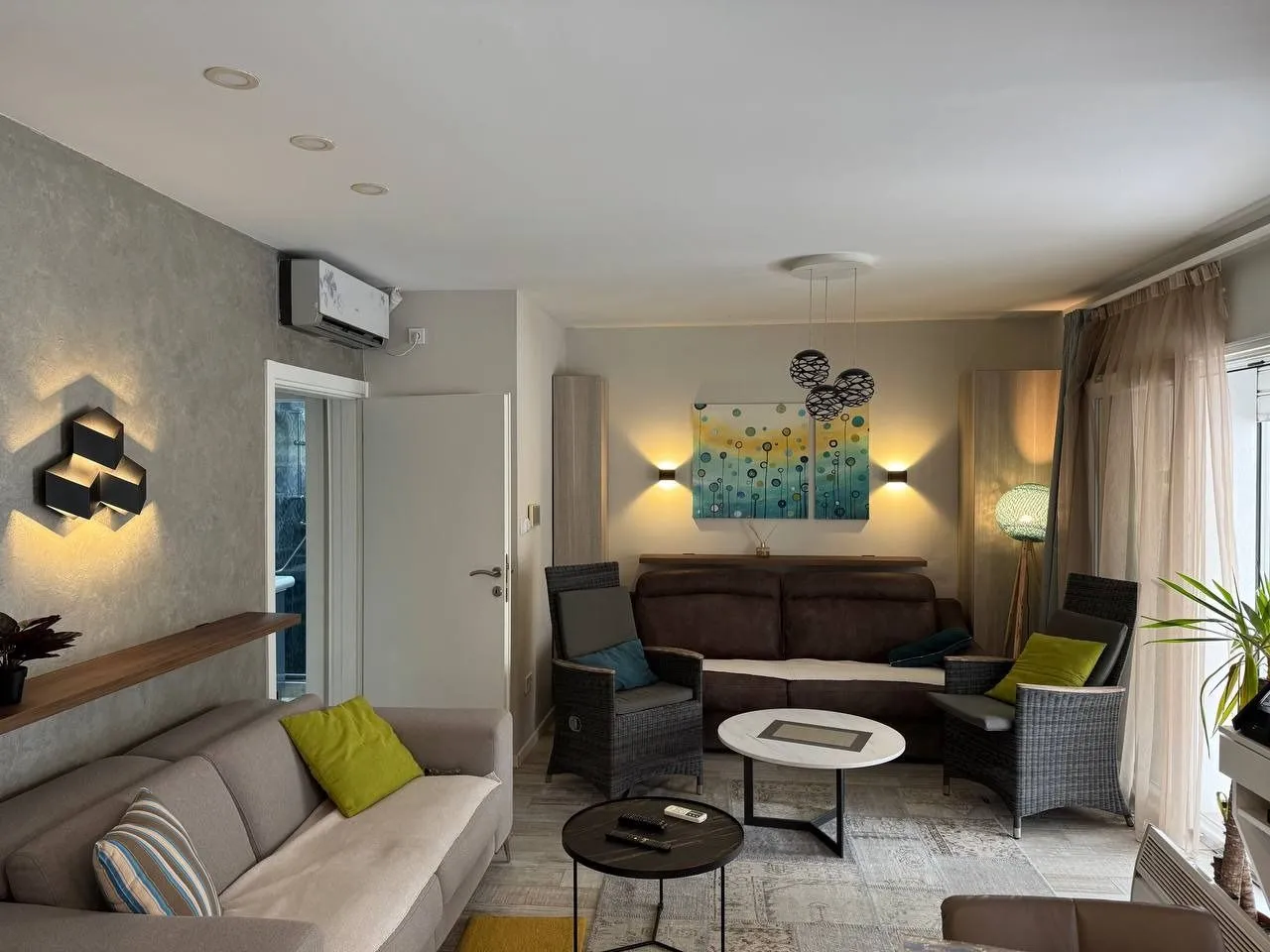 Rent, two bedroom apartment, 75m², Centar, Tivat