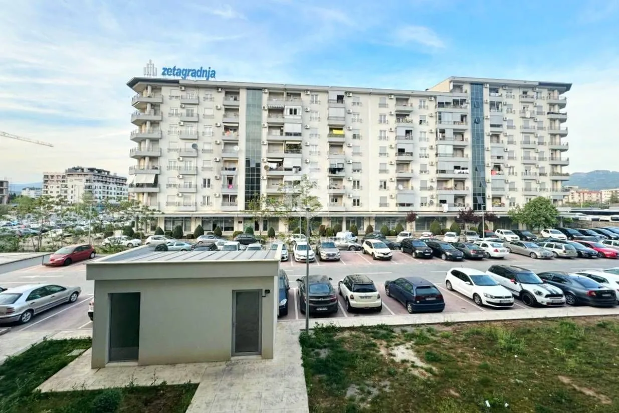 Rent, one bedroom apartment, 45m², Pobrežje, Podgorica