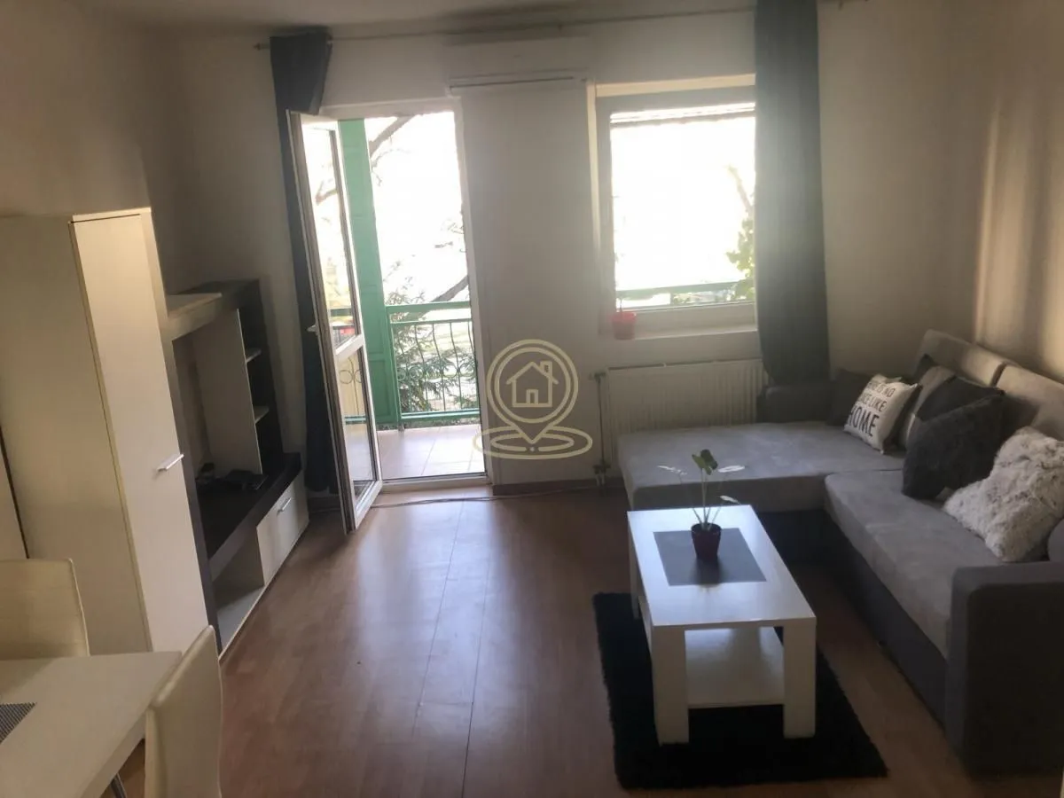 Izdavanje, jednosoban stan, 28m², Socijalno, Novi Sad Sve Podlokacije