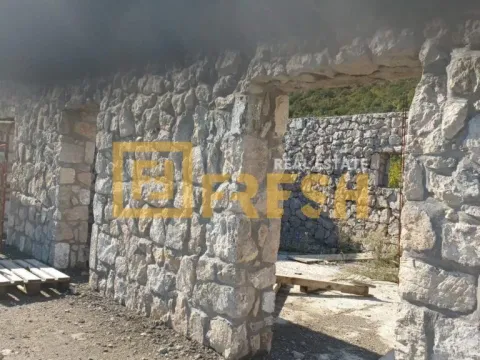 Prodaja, kuća, 1782m², Beri, Podgorica - image 5