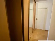 Izdavanje, dvosoban stan, 67m², Novi Beograd Blok 22, Novi Beograd Sve Podlokacije - image 2