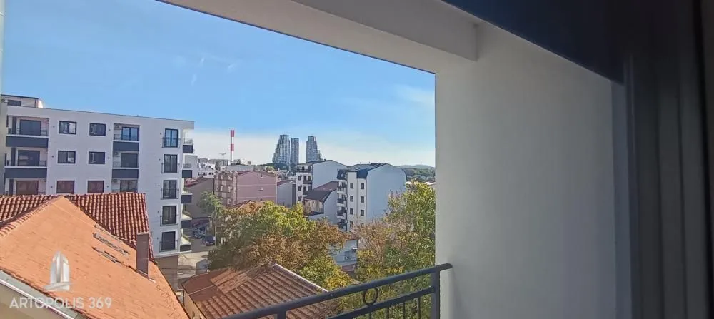 Prodaja, trosoban stan, 77m², Cvetkova Pijaca, Zvezdara Sve Podlokacije