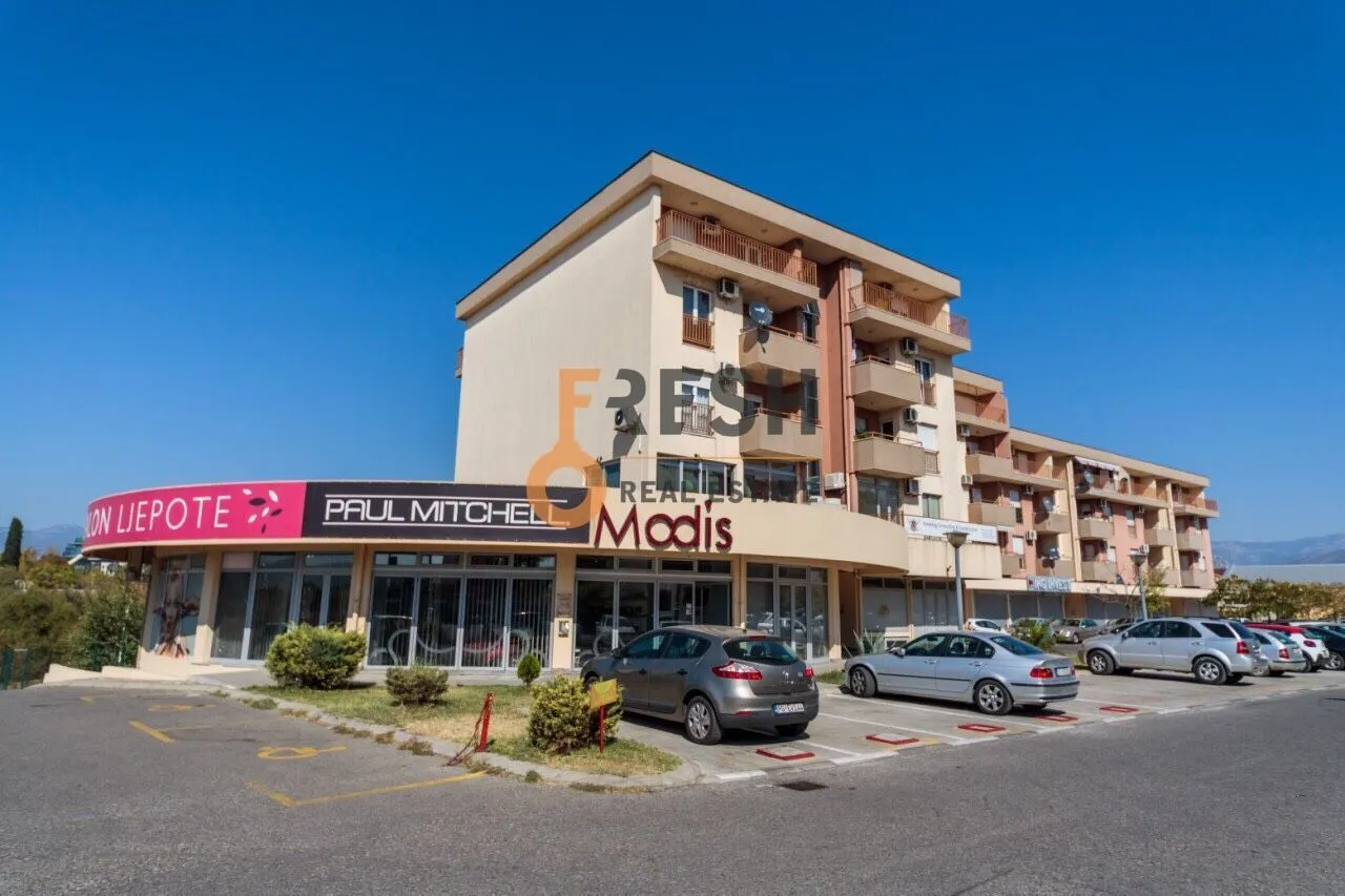 Prodaja, četvorosoban stan, 154m², Krivi Most, Podgorica