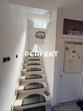Prodaja, kuća, 259m², Borča 1, Borča Sve Podlokacije - image 14