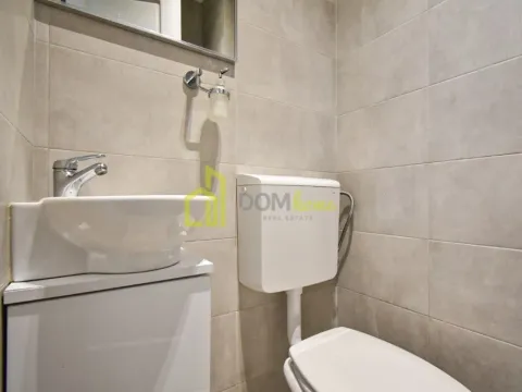 Izdavanje, kuća, 280m², Stara Varoš, Podgorica - image 20