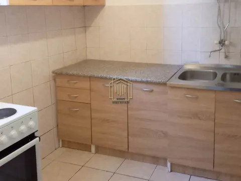 Izdavanje, dvosoban stan, 65m², Centar, Podgorica - image 4