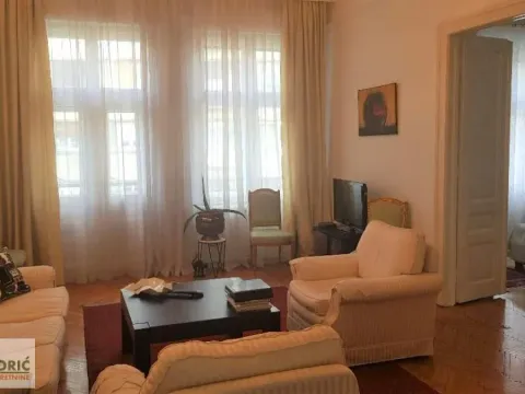 Izdavanje, četvorosoban stan, 120m², Stari Grad, Beograd - image 1