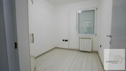 Prodaja, kuća, 131m², Zemun Ugrinovci, Zemun Sve Podlokacije - image 10