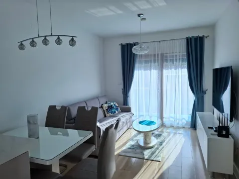 Rent, two bedroom apartment, 61m², Pržno, Budva