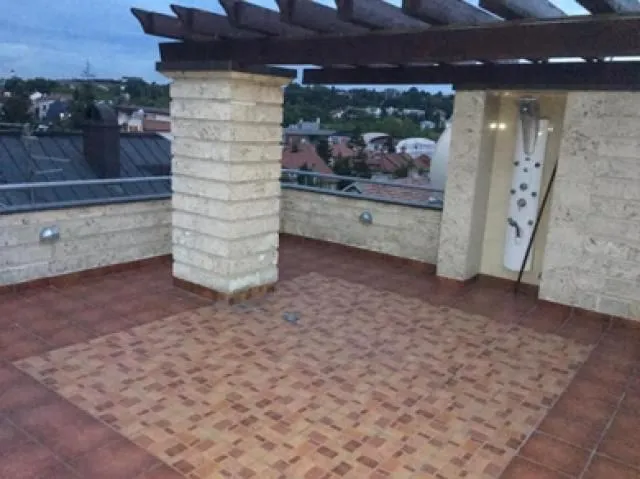 Izdavanje, stan, 300m², Autokomanda, Voždovac Sve Podlokacije