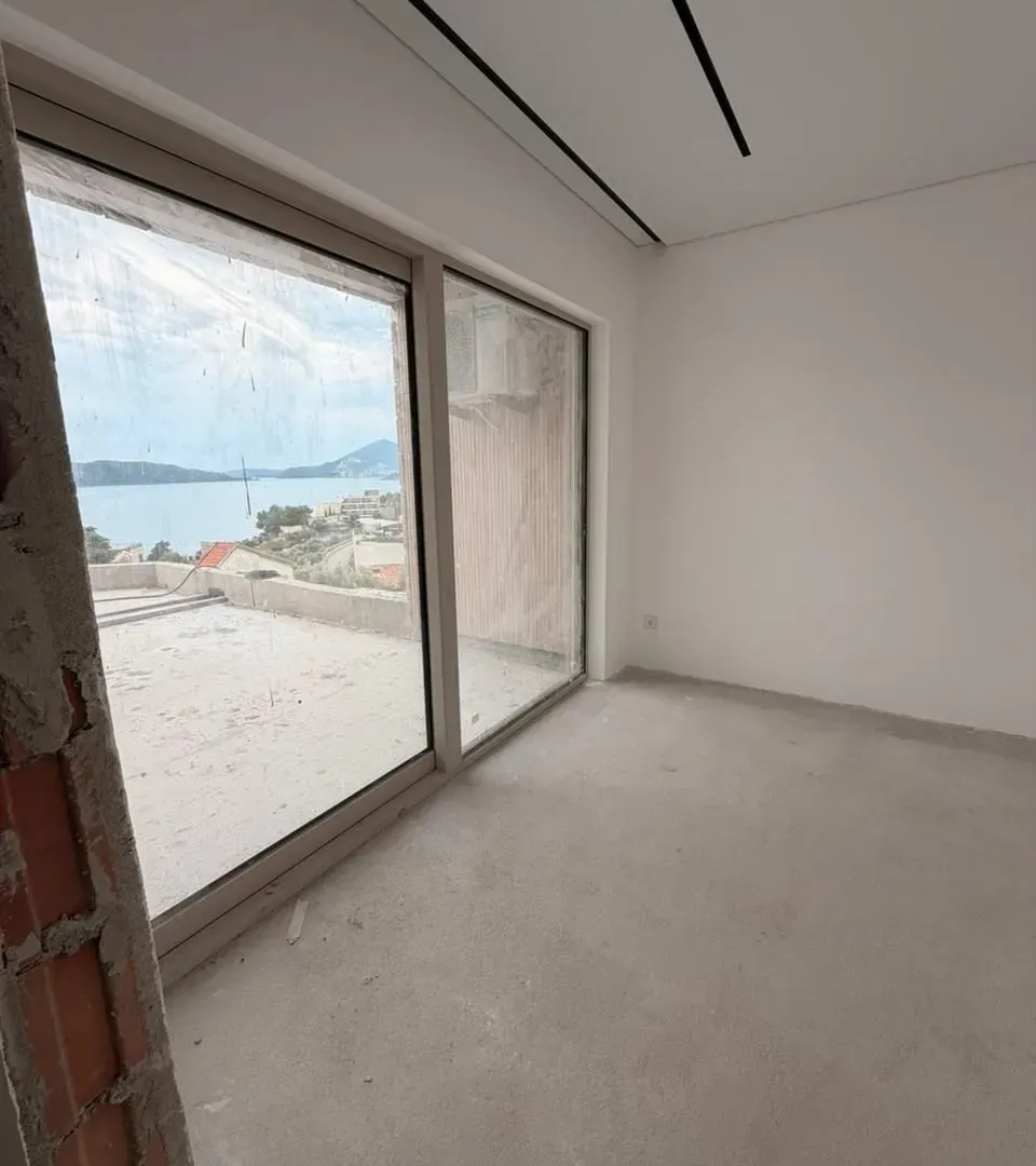 Prodaja, dvosoban stan, 80m², Pržno, Budva