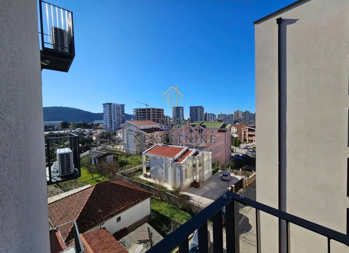 Rent, two bedroom apartment, 55m², Centar, Bar