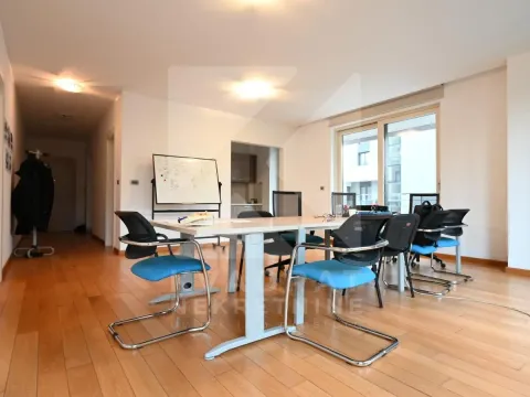 Prodaja, trosoban stan, 114m², Centar, Podgorica - image 2