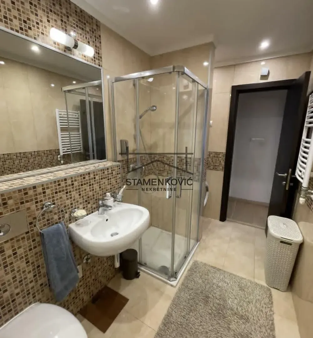 Prodaja, trosoban stan, 105m², Liman 3, Novi Sad Sve Podlokacije