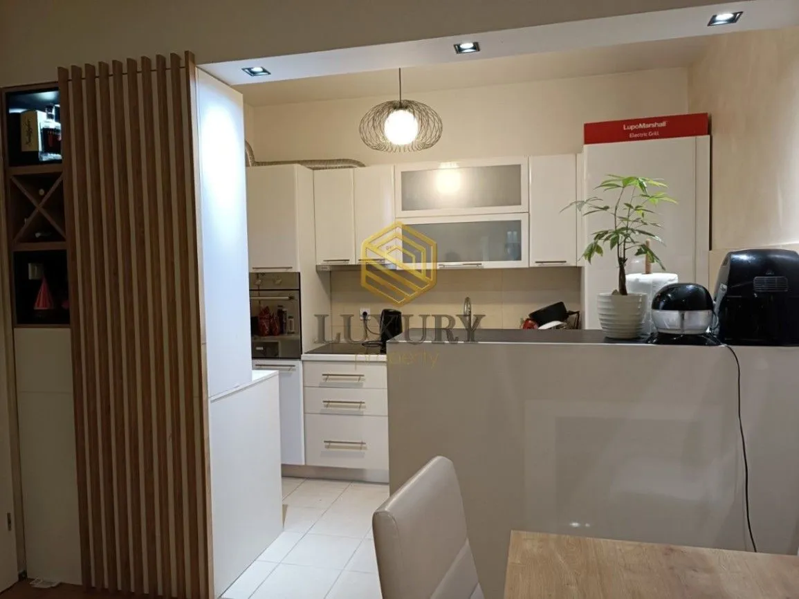 Prodaja, jednosoban stan, 76m², Podgorica, Crna Gora