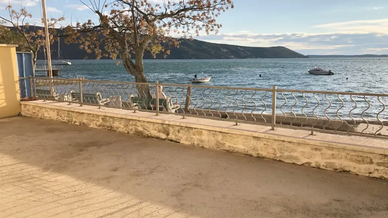 Sale, apartment, 150m², Kotor, Crna Gora