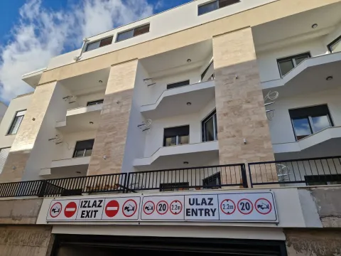 Sale, three bedroom apartment, 85m², Budva, Crna Gora - image 2