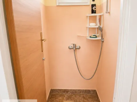 Prodaja, kuća, 150m², Perlez, Zrenjanin - image 27