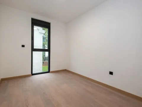 Sale, three bedroom apartment, 110m², Zagorič, Podgorica - image 9