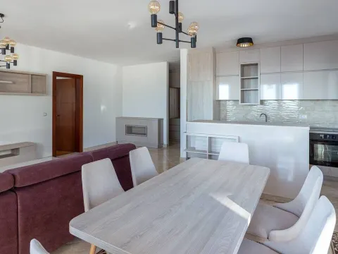 Prodaja, dvosoban stan, 95m², Bečići, Budva - image 4