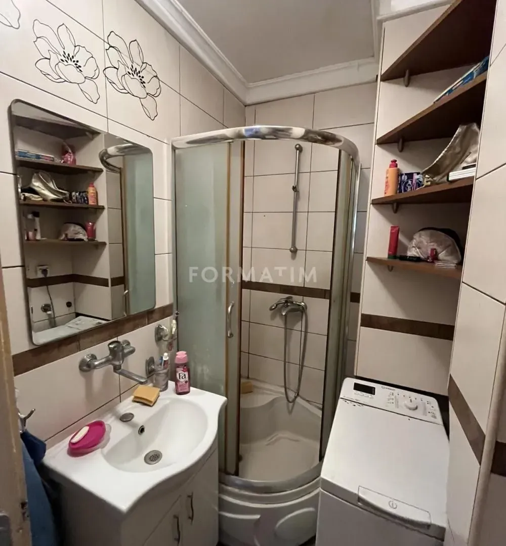 Izdavanje, dvosoban stan, 54m², Karaburma, Palilula Sve Podlokacije