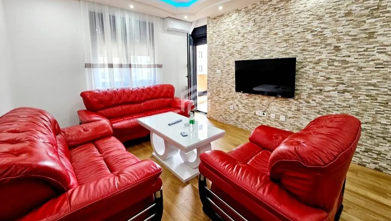 Izdavanje, jednosoban stan, 49m², City Kvart, Podgorica