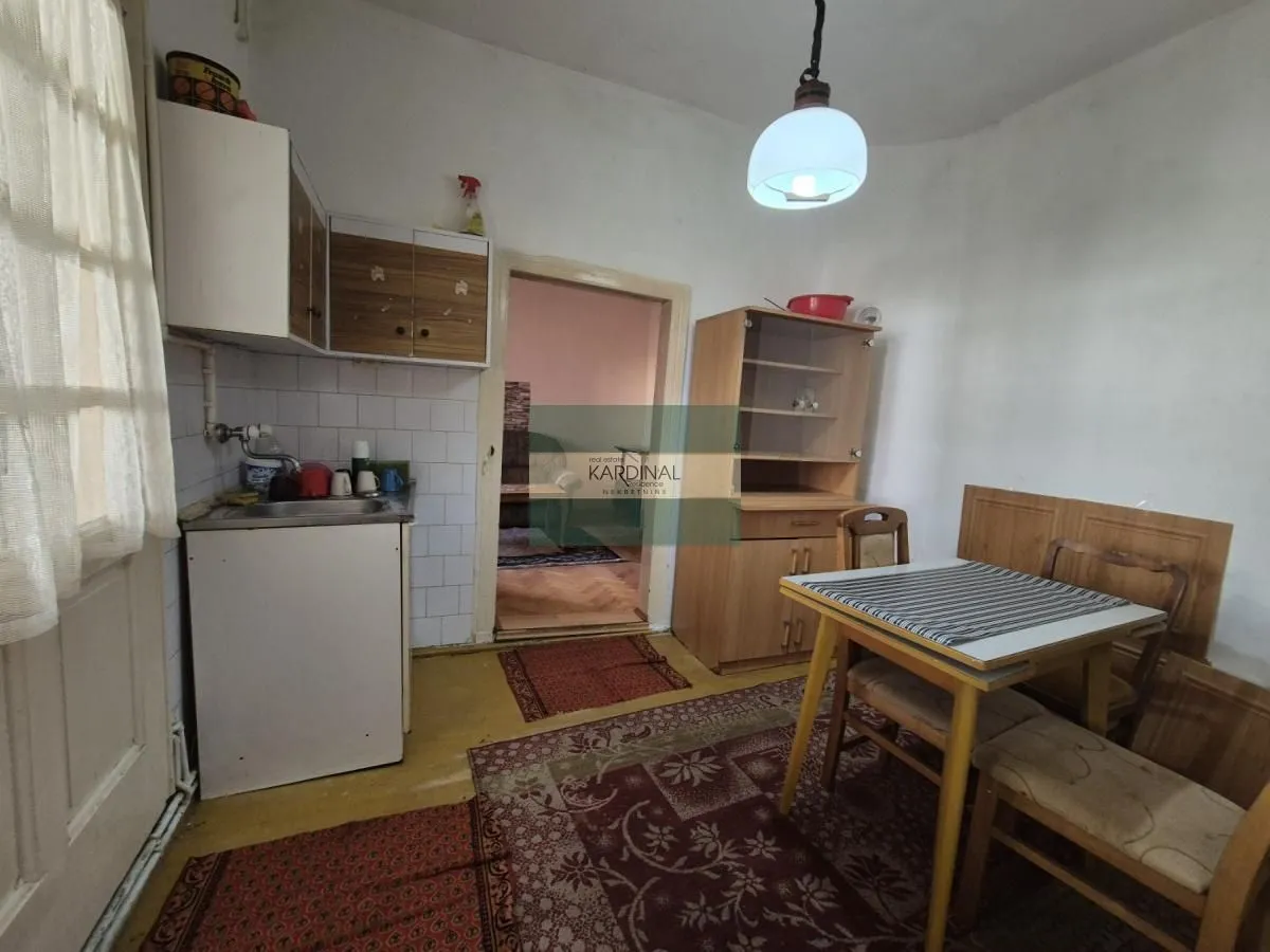 Prodaja, kuća, 75m², Centar, Jagodina
