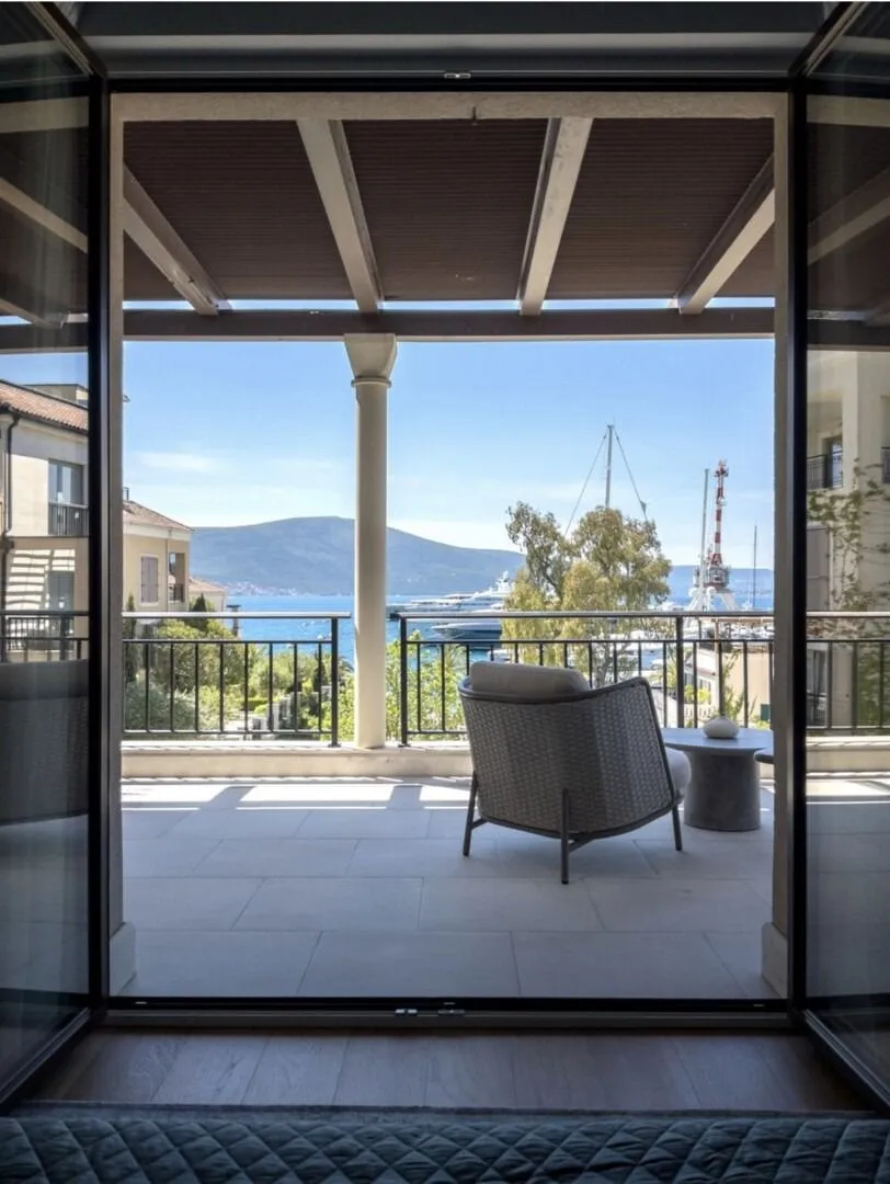 Sale, three bedroom apartment, 247m², Porto Montenegro, Tivat