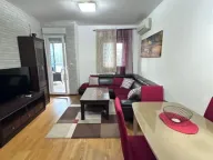 Izdavanje, jednosoban stan, 60m², City Kvart, Podgorica - image 1