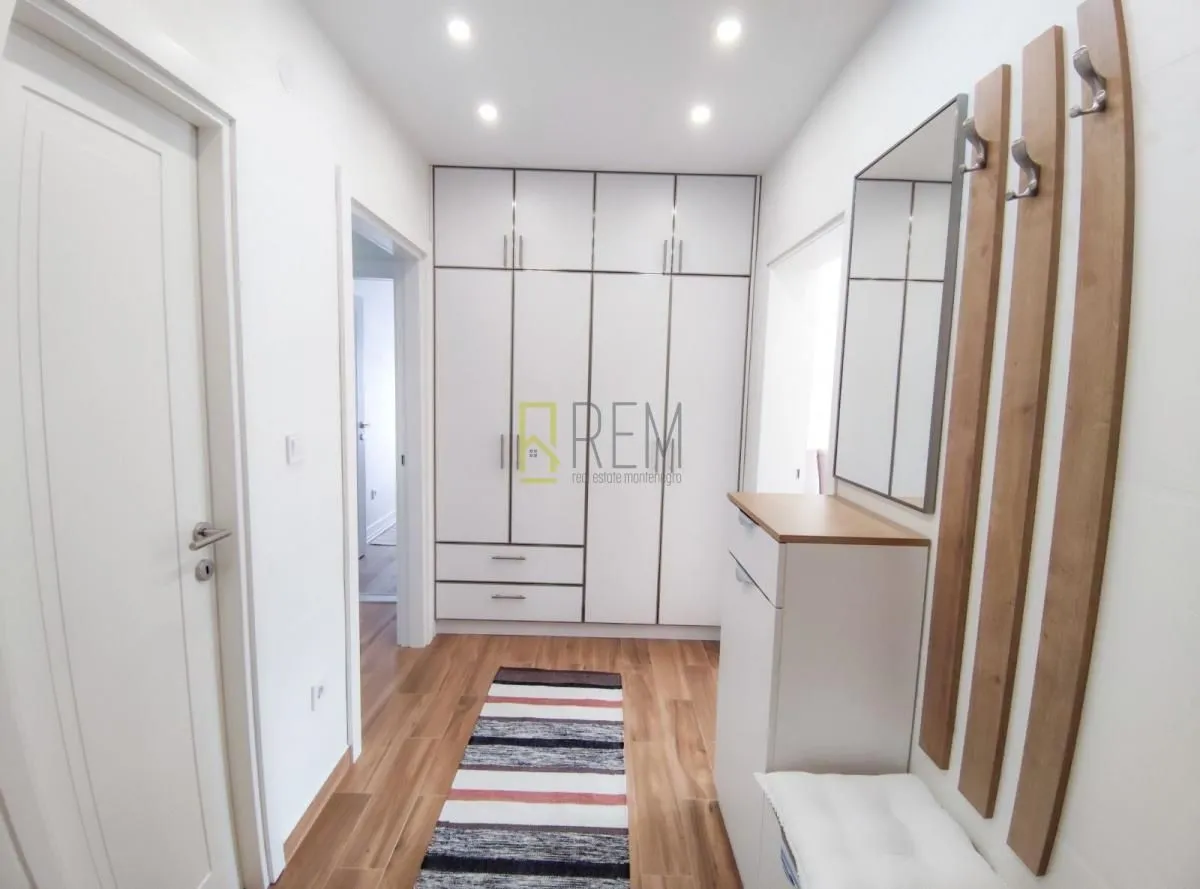 Rent, two bedroom apartment, 82m², Centar, Podgorica