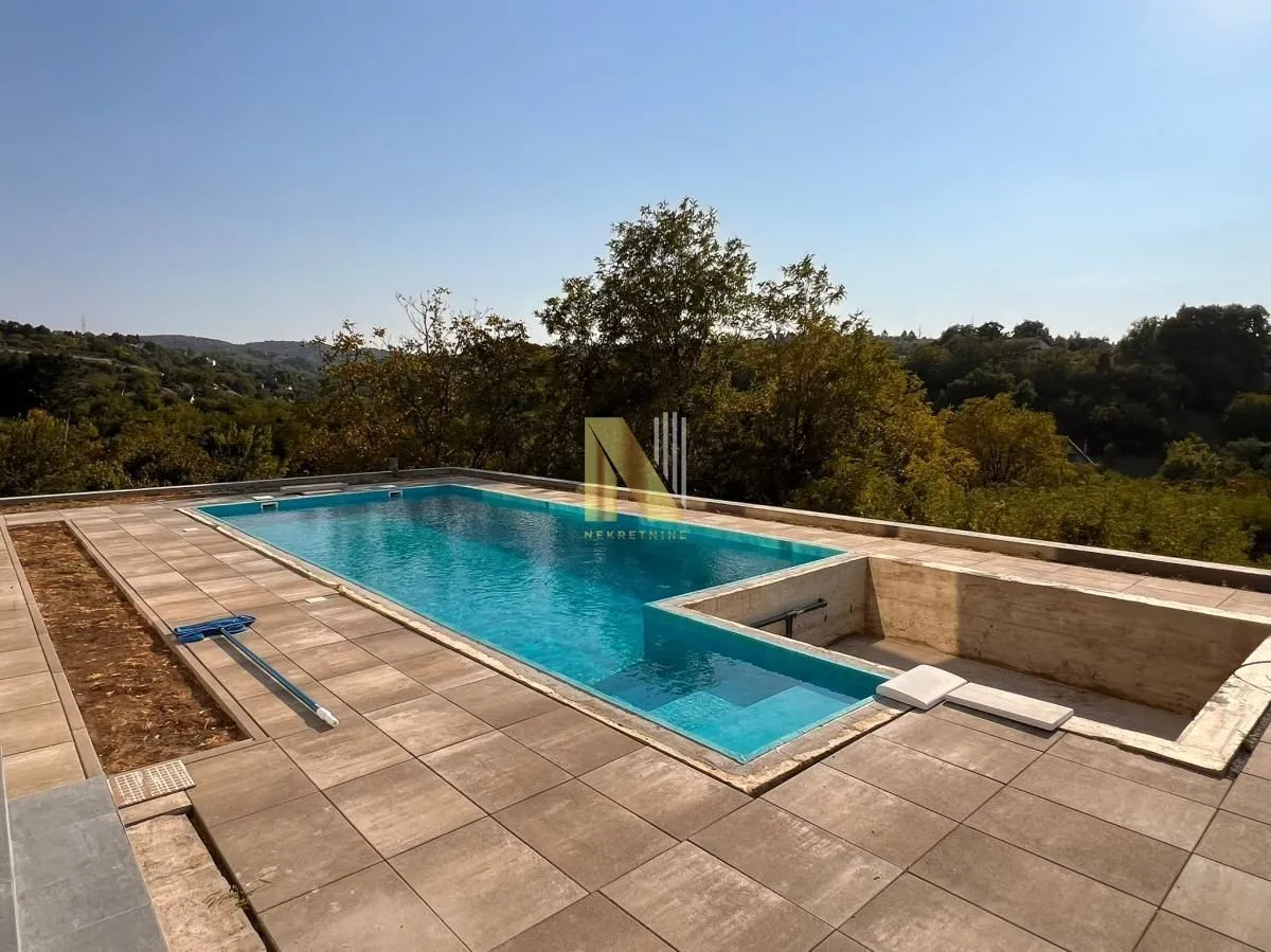 Prodaja, kuća, 591m², Sremska Kamenica, Petrovaradin