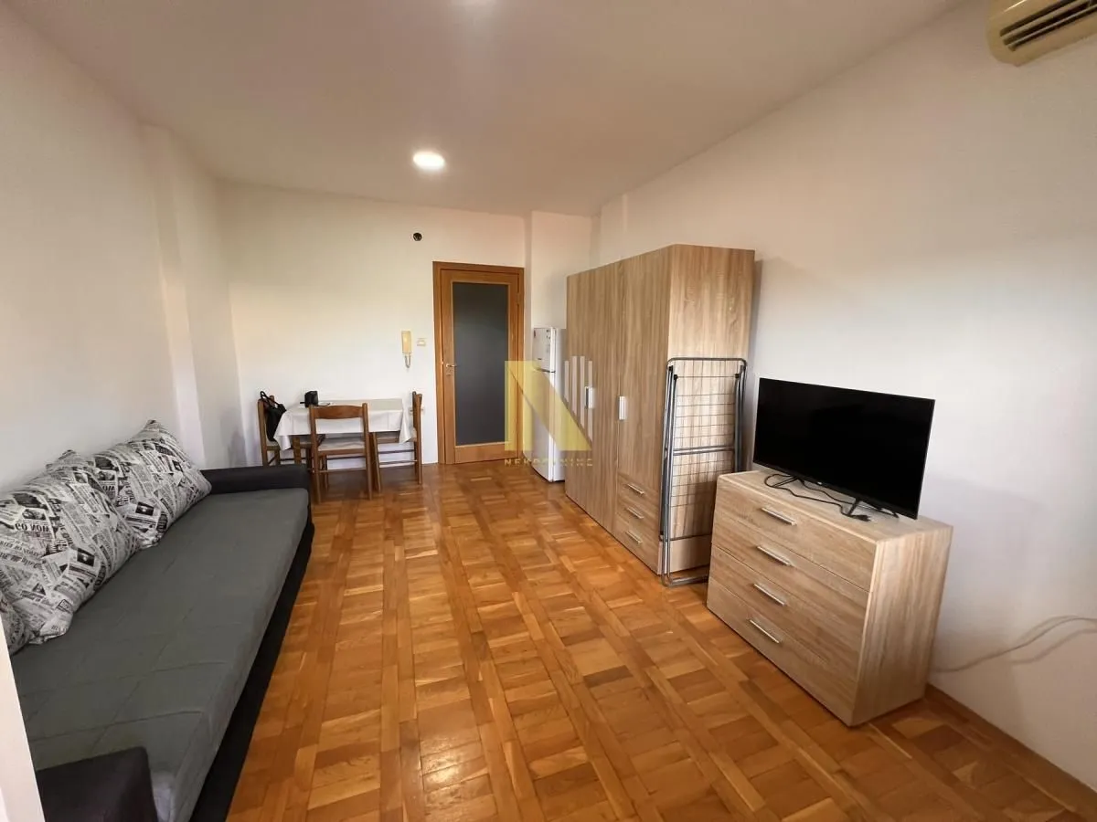 Rent, studio apartment, 27m², Nova Detelinara, Novi Sad Sve Podlokacije