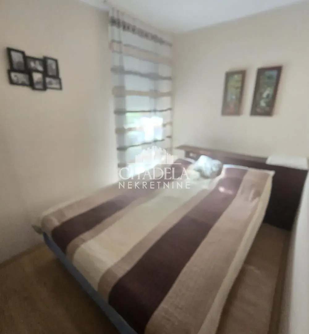 Prodaja, trosoban stan, 64m², Labudovo Brdo, Beograd