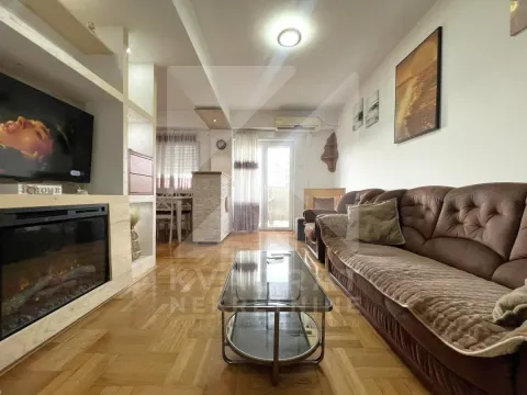Izdavanje, dvosoban stan, 60m2, Zabjelo, Podgorica Izdavanje, dvosoban stan, 60m2, Zabjelo, Podgorica