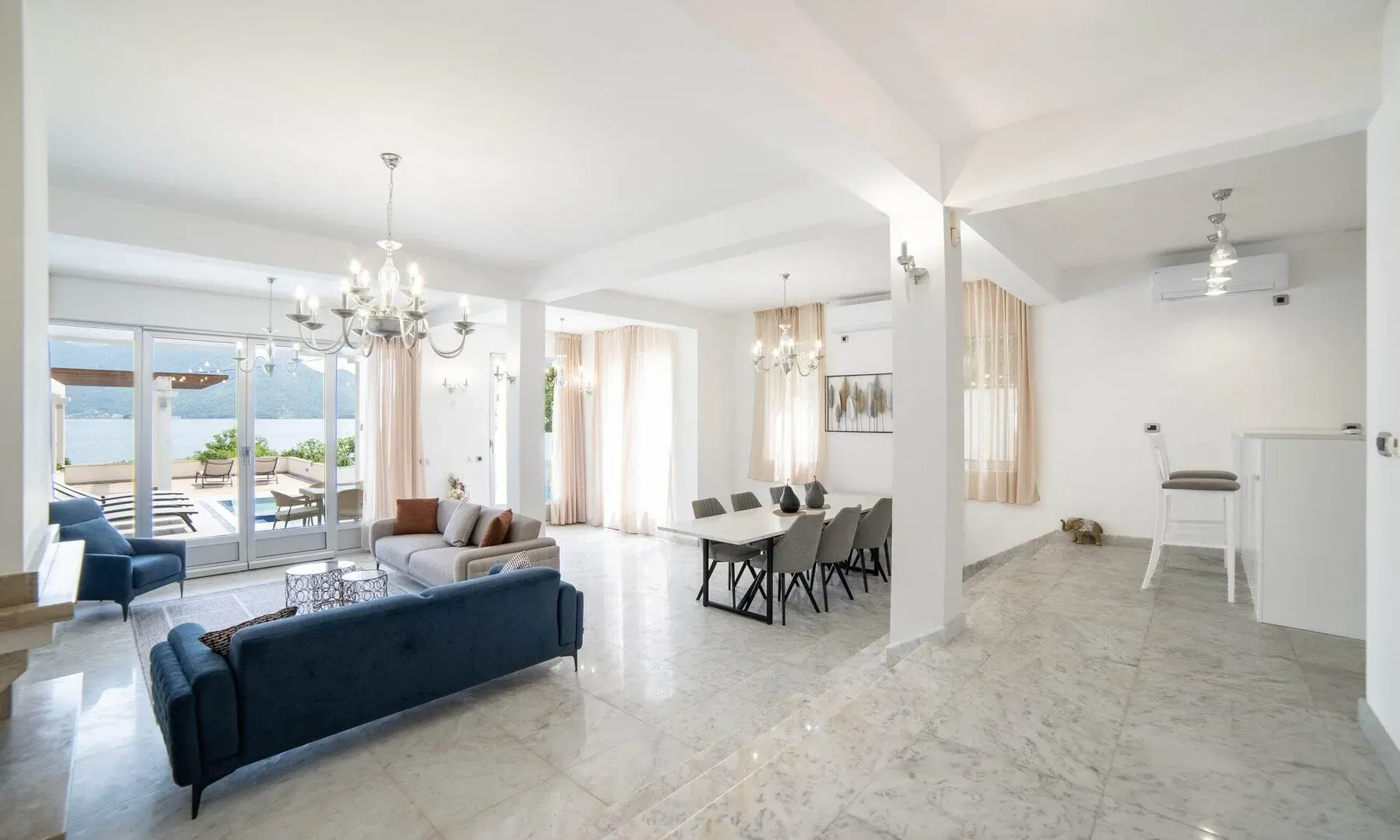 Prodaja, kuća, 405m², Strp, Kotor
