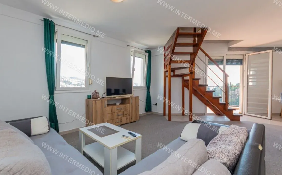 Prodaja, dvosoban stan, 89m², Igalo, Herceg Novi