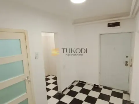 Prodaja, jednosoban stan, 36m², Stari grad, Novi Sad - image 10
