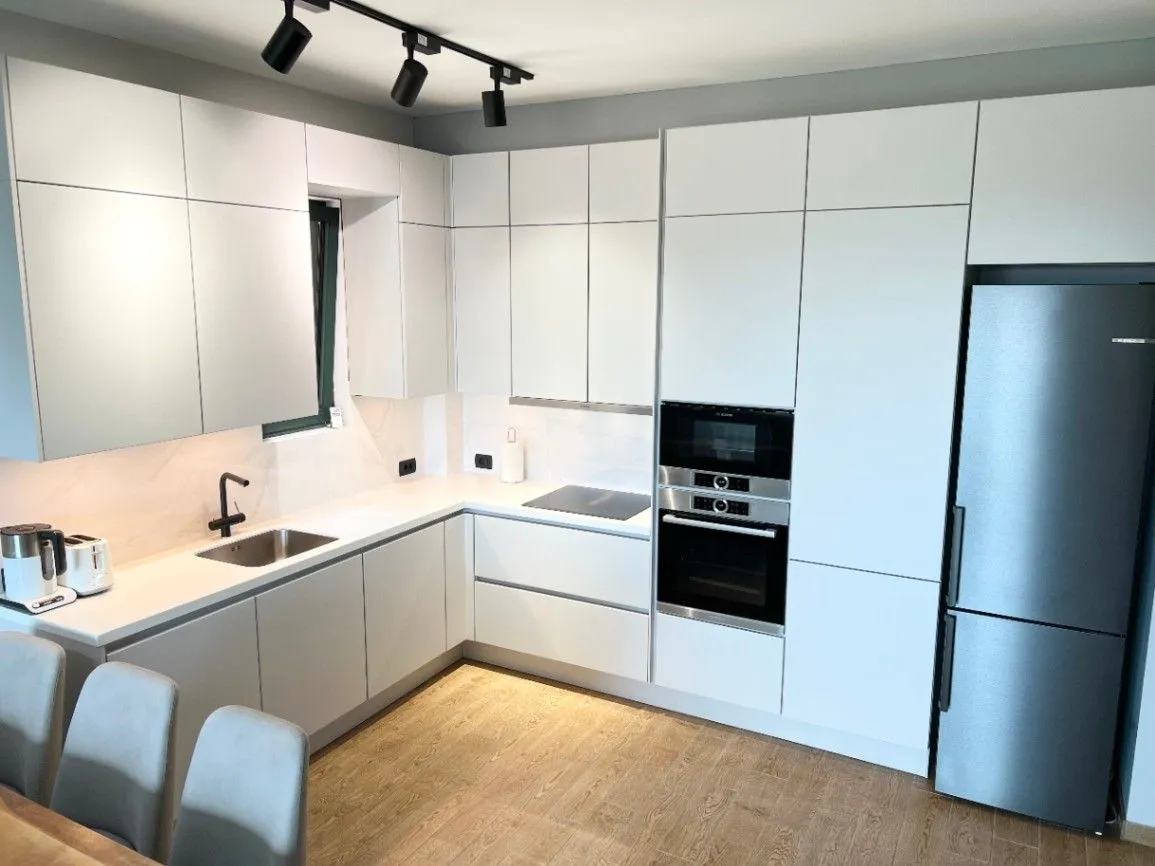 Sale, two bedroom apartment, 81m², Bečići, Budva